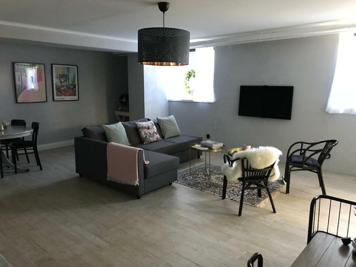 Charmigt I Centrala Apartment *